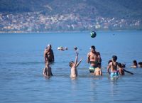 Επιστρέφουν τα 35άρια αλλά και οι άνεμοι το Σαββατοκύριακο Επιστρέφουν τα 35άρια αλλά και οι άνεμοι το Σαββατοκύριακο