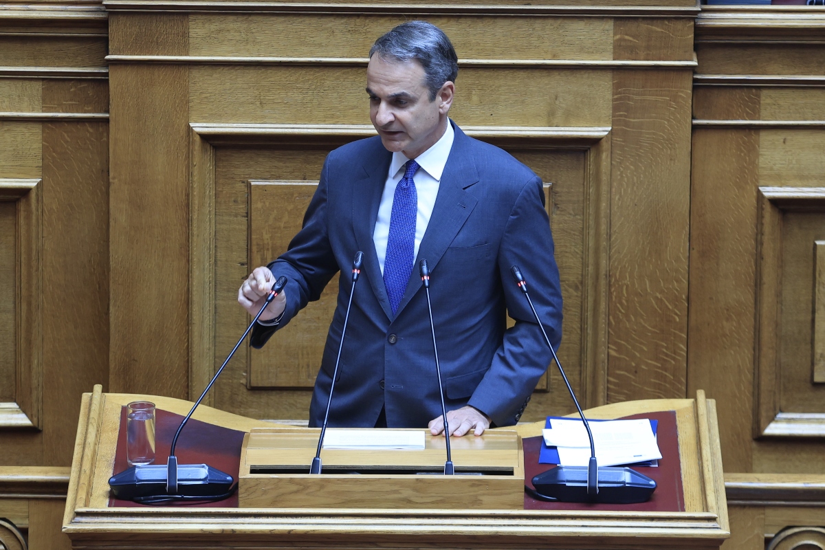 Πώς διαβάζει το Μαξίμου τις δημοσκοπήσεις – Η πρόκληση των αναποφάσιστων
