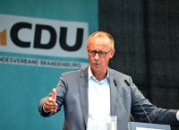 Μερτς: Η Γερμανία δεν εξετάζει τώρα ενδεχόμενο αναγνώρισης παλαιστινιακού κράτους Μερτς: Η Γερμανία δεν εξετάζει τώρα ενδεχόμενο αναγνώρισης παλαιστινιακού κράτους