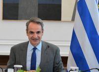 Μητσοτάκης: Φυγή προς τα εμπρός λίγο πριν τα μπάνια του λαού Μητσοτάκης: Φυγή προς τα εμπρός λίγο πριν τα μπάνια του λαού