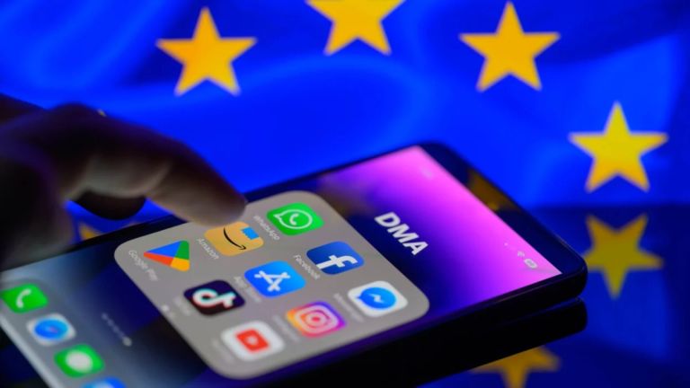 Μεγάλη νίκη Τραμπ: Η ΕΕ υπαναχώρησε από τον φόρο στις Big Tech