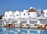 Top 5 Greek Islands Preferred by Locals This Summer Top 5 Greek Islands Preferred by Locals This Summer