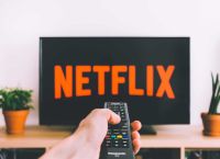 Σε υψηλό διετίας η μετοχή της Netflix Σε υψηλό διετίας η μετοχή της Netflix