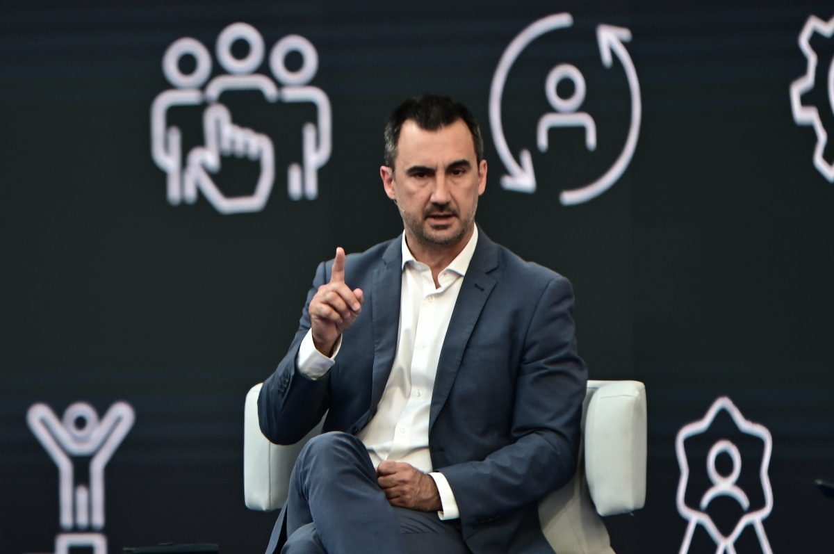 Χαρίτσης: Αποχώρηση από το Προεδρικό Μέγαρο σε ένδειξη διαμαρτυρίας