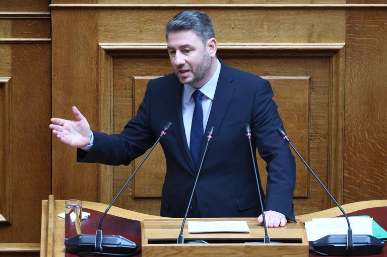 ΠΑΣΟΚ: Παρών στην τροπολογία Πλεύρη – Έντονες διαφοροποιήσεις