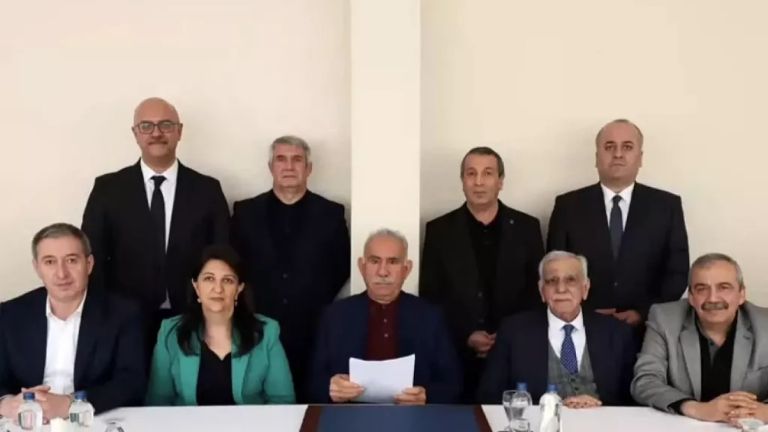 Βιντεοσκοπημένο μήνυμα Οτσαλάν: «Το PKK έφτασε στο τέλος του»