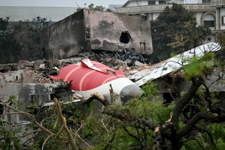 Τα 32 δευτερόλεπτα πριν τη συντριβή του αεροσκάφους της Air India