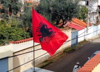 «Κόκκινη Πατρίδα»: Οι Αλβανοί μιμούνται τον Ερντογάν και απλώνουν χάρτες «Κόκκινη Πατρίδα»: Οι Αλβανοί μιμούνται τον Ερντογάν και απλώνουν χάρτες