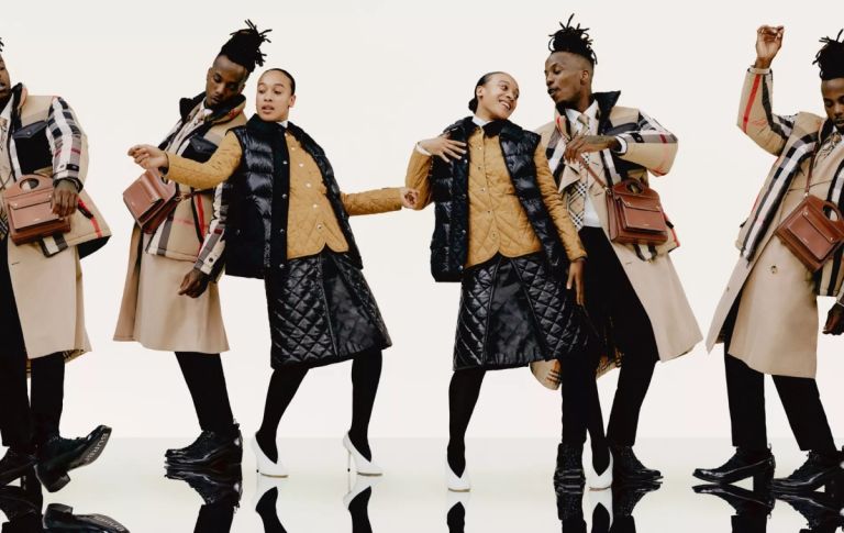 Burberry: Περιορίζει τις απώλειες στις πωλήσεις με ώθηση από την αμερικανική αγορά