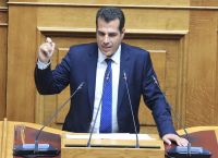 Πλεύρης: Οι μετανάστες που εισήλθαν από Λιβύη τις τελευταίες ώρες θα κρατηθούν έγκλειστοι Πλεύρης: Οι μετανάστες που εισήλθαν από Λιβύη τις τελευταίες ώρες θα κρατηθούν έγκλειστοι