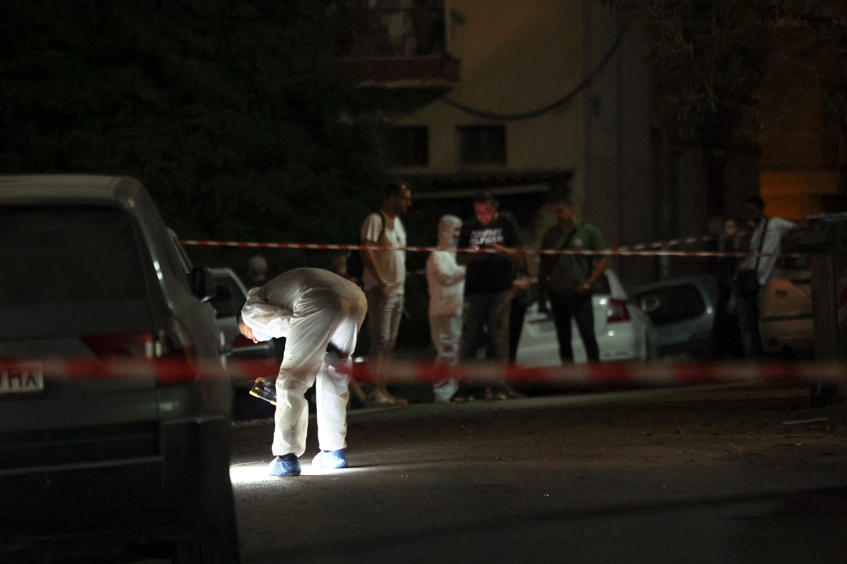 Σφοδρότατη έκρηξη σε ισόγειο πολυκατοικίας στη Θεσσαλονίκη