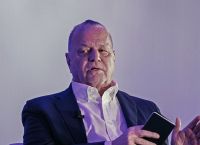 Μυτιληναίος: H υπαρξιακή κρίση στην Ευρώπη είναι εδώ! Νέα εμπορική συμφωνία τώρα με Τραμπ! r Μυτιληναίος: H υπαρξιακή κρίση στην Ευρώπη είναι εδώ! Νέα εμπορική συμφωνία τώρα με Τραμπ! r