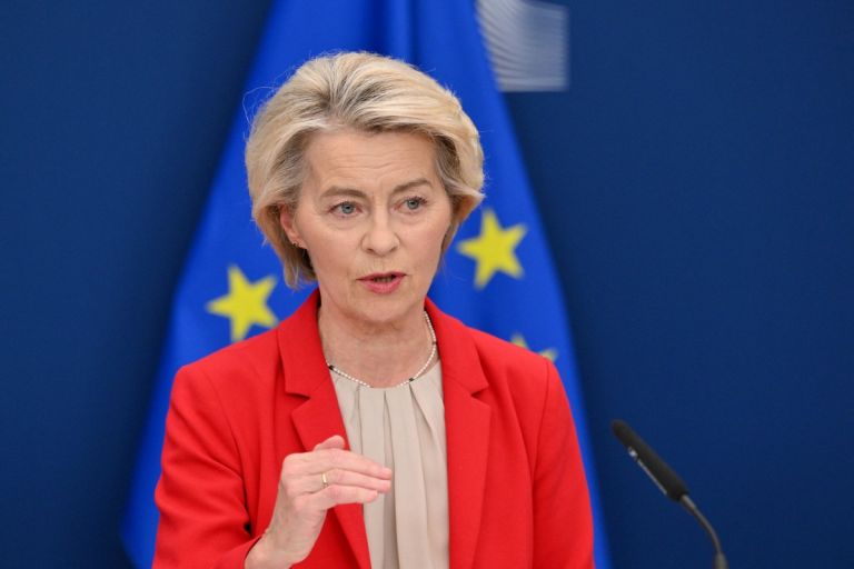 Πρόταση μομφής: H φον ντερ Λάιεν ενώπιον των ευρωβουλευτών