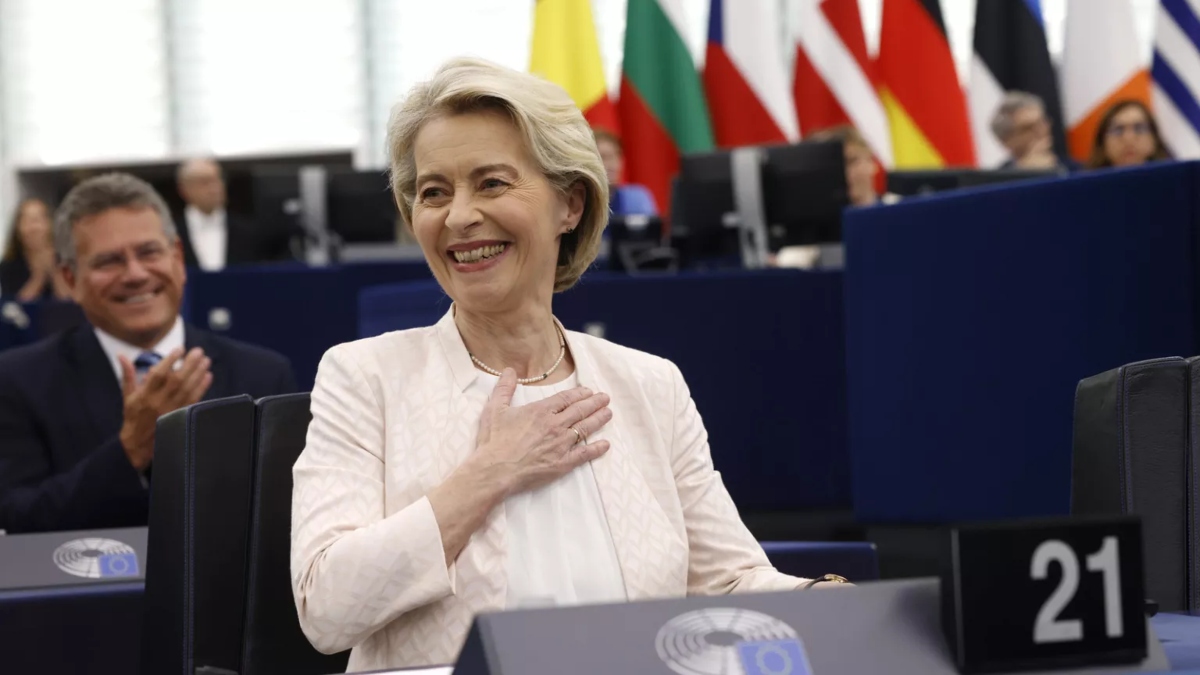 Ευρωκοινοβούλιο: Απορρίφθηκε η πρόταση μομφής κατά της Φον ντερ Λάιεν