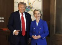 «Κλείδωσε» συνάντηση Φον ντερ Λάιεν – Τραμπ την Κυριακή στη Σκωτία για τους δασμούς