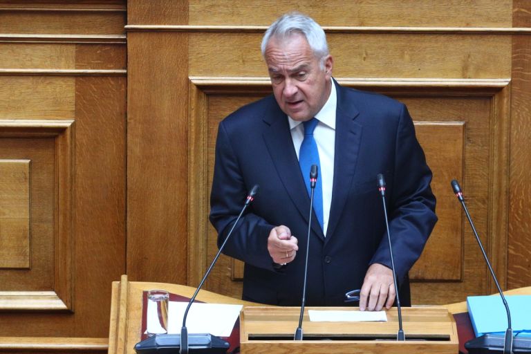 Βορίδης: Παραιτήθηκα γιατί δεν είμαι κολλημένος στην καρέκλα