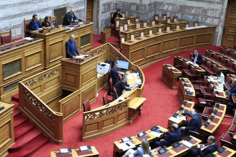 Σήμερα η ψήφιση των νέων μέτρων για το Μεταναστευτικό