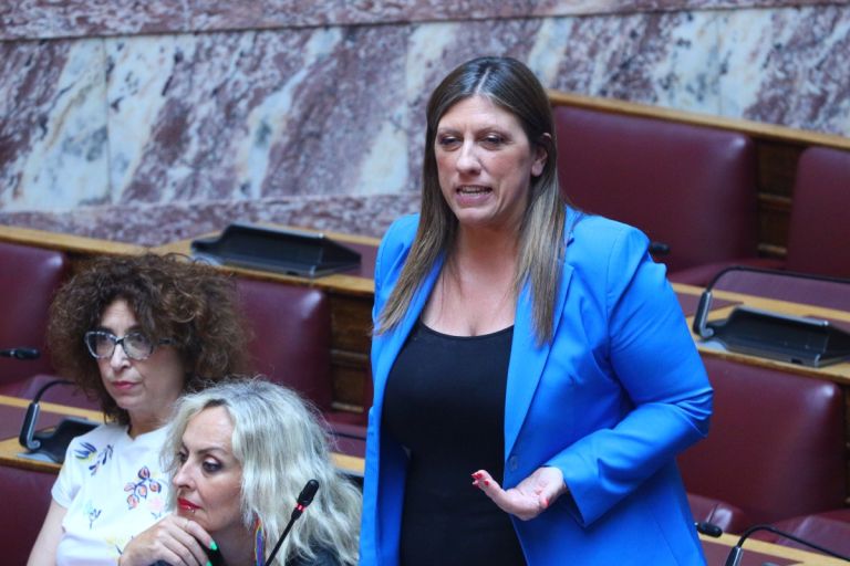 Σκληρό ροκ από Κωνσταντοπούλου στη Βουλή