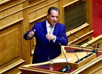 Άδωνις Γεωργιάδης: Κερδίζει ψήφους και λεφτά από τα Τέμπη η Κωνσταντοπούλου Άδωνις Γεωργιάδης: Κερδίζει ψήφους και λεφτά από τα Τέμπη η Κωνσταντοπούλου