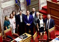 Με ευρεία αποδοχή το νομοσχέδιο για την προστασία ανηλίκων από επιβλαβείς ουσίες Με ευρεία αποδοχή το νομοσχέδιο για την προστασία ανηλίκων από επιβλαβείς ουσίες