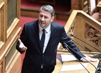 Ανδρουλάκης κατά Μητσοτάκη: «Μετέτρεψε τους βουλευτές της ΝΔ σε αυτοφωράκηδες» Ανδρουλάκης κατά Μητσοτάκη: «Μετέτρεψε τους βουλευτές της ΝΔ σε αυτοφωράκηδες»