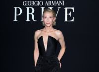 «Η αυτοκρατορία των likes: Πώς οι σταρ μετατρέπουν τα brands σε χρυσό» «Η αυτοκρατορία των likes: Πώς οι σταρ μετατρέπουν τα brands σε χρυσό»