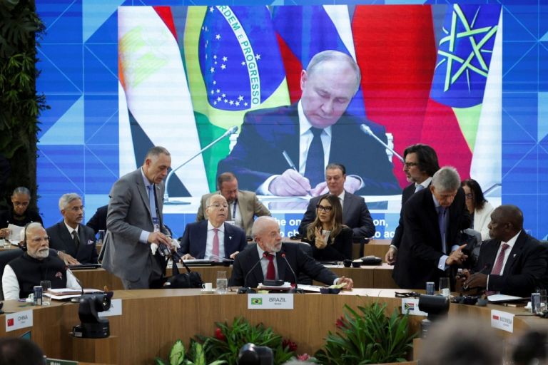 BRICS: Οι χώρες του Παγκόσμιου Νότου ζητούν τη μεταρρύθμιση του ΔΝΤ
