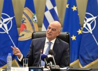 «Δένδιας: Τέλος η θητεία σε Ναυτικό και Αεροπορία – Αυξήσεις αποδοχών στους φαντάρους» «Δένδιας: Τέλος η θητεία σε Ναυτικό και Αεροπορία – Αυξήσεις αποδοχών στους φαντάρους»