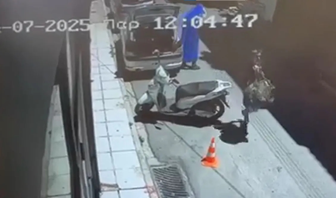 dolofonia-stin-agia-paraskeui-kalummenos-me-mia-petseta-o-drastis-prospathise-na-exafanisei-ta-ihni-tou-deite-to-video