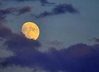 Η Πανσέληνος του Ιουλίου στον Αιγόκερω [10/07/25] θέτει δύσκολες ερωτήσεις