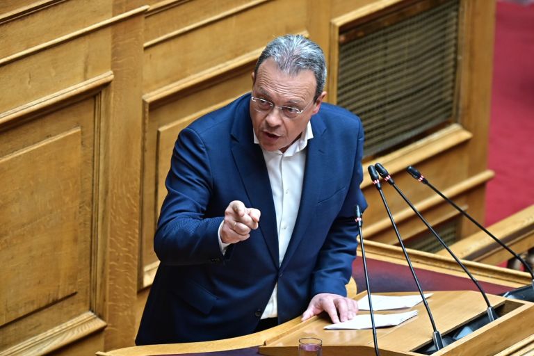 Φάμελλος στη Βουλή: «Πολιτικά δειλός ο Μητσοτάκης – Φοβάται την προανακριτική για τον ΟΠΕΚΕΠΕ»