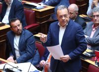 Σκληρή επίθεση Φάμελλου: «Έχει το ηθικό βάρος η ΝΔ να κάθεται στα έδρανα;» Σκληρή επίθεση Φάμελλου: «Έχει το ηθικό βάρος η ΝΔ να κάθεται στα έδρανα;»