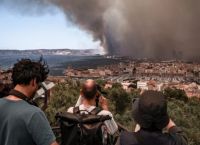Γαλλία: Σκηνές Αποκάλυψης από την φωτιά κοντά στη Μασσαλία – Έκλεισε το αεροδρόμιο Γαλλία: Σκηνές Αποκάλυψης από την φωτιά κοντά στη Μασσαλία – Έκλεισε το αεροδρόμιο