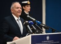 Γκίκας: Η Ελλάδα εφαρμόζει αυστηρή αλλά δίκαιη μεταναστευτική πολιτική σεβόμενη το Διεθνές Δίκαιο Γκίκας: Η Ελλάδα εφαρμόζει αυστηρή αλλά δίκαιη μεταναστευτική πολιτική σεβόμενη το Διεθνές Δίκαιο