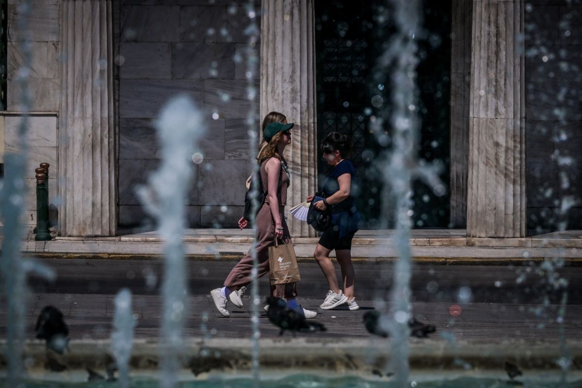Θανατηφόρο κύμα ζέστης σαρώνει την Αθήνα – 175 νεκροί σε λίγες μέρες