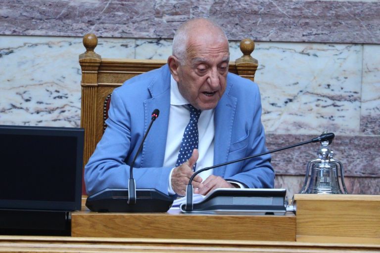 Κακλαμάνης: Απορρίπτει τις κατηγορίες της αντιπολίτευσης για τη συνεδρίαση της Τετάρτης