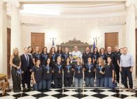 Κυριάκος & Μαρέβα Μητσοτάκη υποδέχθηκαν την Εθνική πόλο γυναικών-Μου έμεινε πώς τραγουδούσατε τον εθνικό ύμνο Κυριάκος & Μαρέβα Μητσοτάκη υποδέχθηκαν την Εθνική πόλο γυναικών-Μου έμεινε πώς τραγουδούσατε τον εθνικό ύμνο