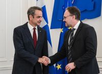 Μητσοτάκης: Συναντήθηκε με τον Επίτροπο Νταν Γιόργκενσεν – Η συζήτηση για τη μείωση των τιμών ενέργειας Μητσοτάκης: Συναντήθηκε με τον Επίτροπο Νταν Γιόργκενσεν – Η συζήτηση για τη μείωση των τιμών ενέργειας