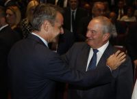 «Ρήξη κορυφής στη ΝΔ: Ο Μητσοτάκης “τελειώνει” τον Καραμανλή – Φωτιά στο εσωκομματικό τοπίο» «Ρήξη κορυφής στη ΝΔ: Ο Μητσοτάκης “τελειώνει” τον Καραμανλή – Φωτιά στο εσωκομματικό τοπίο»