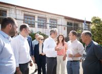 Μητσοτάκης στο Καρπενήσι: 430 σχολεία θα αναβαθμιστούν τον Σεπτέμβριο με το πρόγραμμα «Μαριέττα Γιαννάκου» Μητσοτάκης στο Καρπενήσι: 430 σχολεία θα αναβαθμιστούν τον Σεπτέμβριο με το πρόγραμμα «Μαριέττα Γιαννάκου»