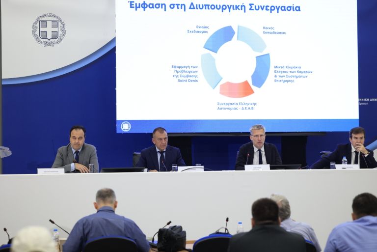 Μέτρα για την οπαδική βία: 1,6 εκατ.από πρόστιμα, 2.500 κάμερες στα γήπεδα,109 αγώνες κεκλεισμένων των θυρών