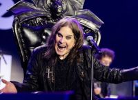 “Εφυγε” ο θρύλος της heavy metal Όζι Όσμπορν σε ηλικία 76 ετών “Εφυγε” ο θρύλος της heavy metal Όζι Όσμπορν σε ηλικία 76 ετών