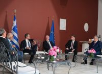 Δεξίωση για τη Δημοκρατία: Παρουσίες υψηλού συμβολισμού και ηχηρές απουσίες στο Προεδρικό Μέγαρο Δεξίωση για τη Δημοκρατία: Παρουσίες υψηλού συμβολισμού και ηχηρές απουσίες στο Προεδρικό Μέγαρο