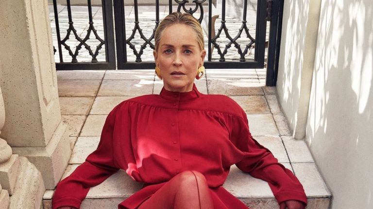 Sharon Stone: Πρωταγωνιστεί στη νέα καμπάνια Mugler και εντυπωσιάζει