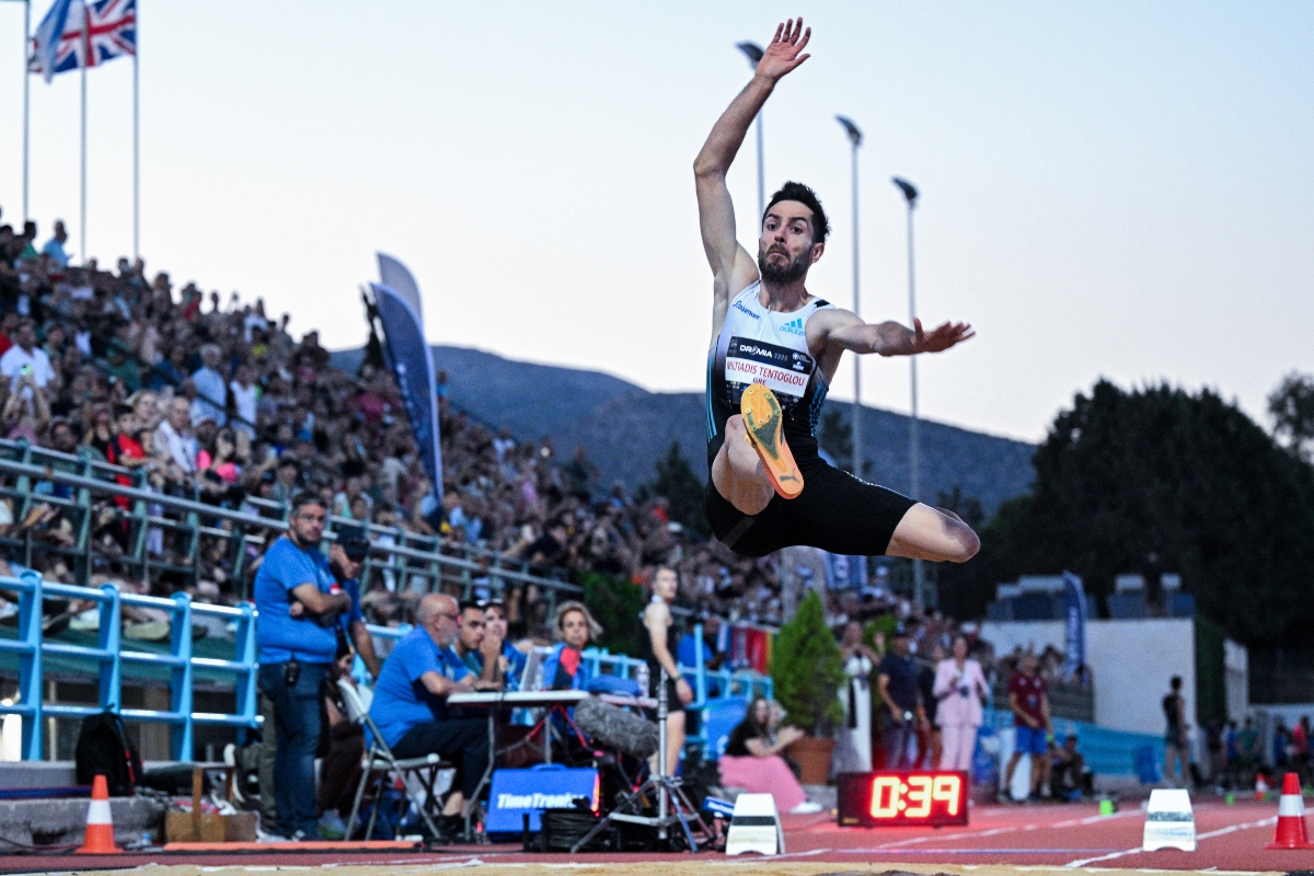 Tentoglou Claims Gold in Volos with Just One Jump – Greek Team Dominates Balkan Championships