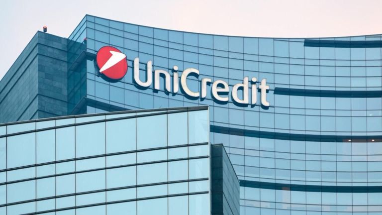 Η UniCredit προσφέρει σύνδεση με το Bitcoin ETF της BlackRock
