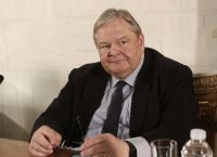 Σφοδρή κριτική Βενιζέλου στη ΝΔ: «Πολλαπλός θεσμικός εκτροχιασμός» Σφοδρή κριτική Βενιζέλου στη ΝΔ: «Πολλαπλός θεσμικός εκτροχιασμός»