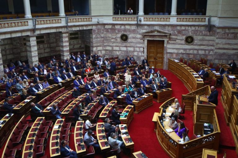 Με 166 ψήφους υπέρ προχωρά η εξεταστική για τον ΟΠΕΚΕΠΕ στη Βουλή