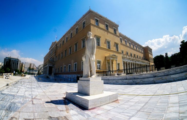Η ΝΔ εξετάζει αποχή από την ψηφοφορία για την Προανακριτική του ΟΠΕΚΕΠΕ