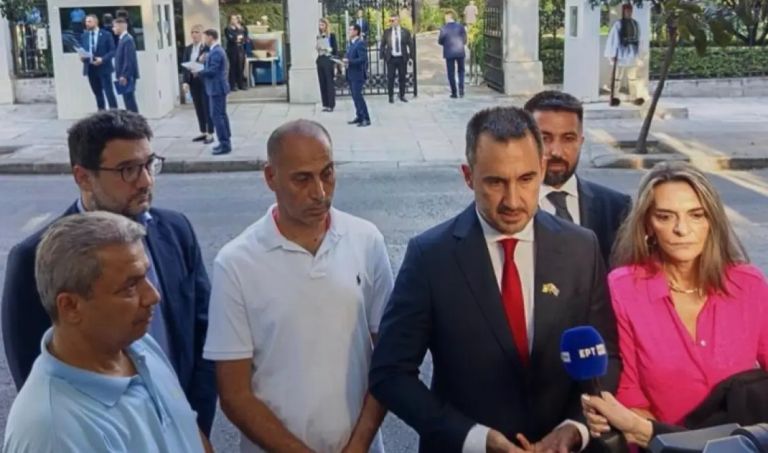 Αλέξης Χαρίτσης: “Η θέση μου είναι στο πλευρό της Παλαιστίνης” -Αποχώρησε από το Προεδρικό Μέγαρο